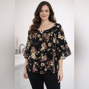 Free Kisses Women’s Top